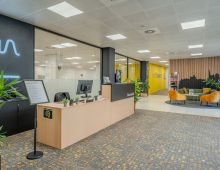Centro de negocios con coworking Girona GironaHub