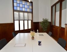Centro de negocios con coworking Girona GironaHub