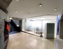 Entrada despacho business exterior - OfficeMadrid Working Spaces - Azca Centro de negocios Madrid OfficeMadrid Working Spaces - Azca