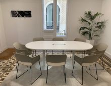 Coworking Barcelona Modern Coworking space desk