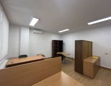 Oficina compartida Madrid Despacho amplio 