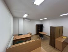 Oficina compartida Madrid Despacho amplio 