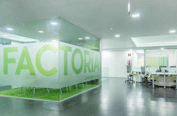 Centro de negocios con coworking Madrid FACTORIA MEEU 