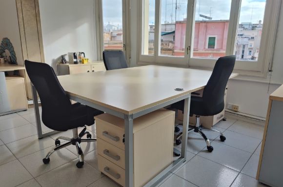 Coworking Barcelona ALQUILER COWORKING COMPARTIDO