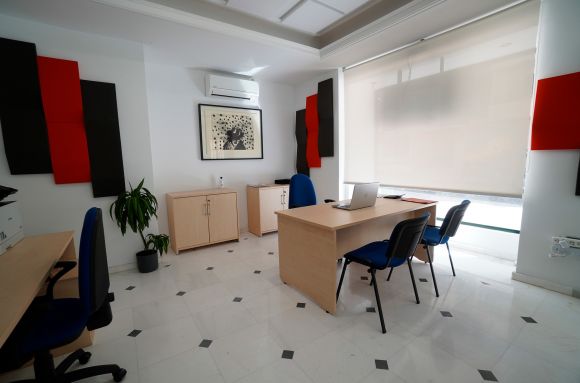Centro de negocios con coworking Marbella Gracia Offices 26