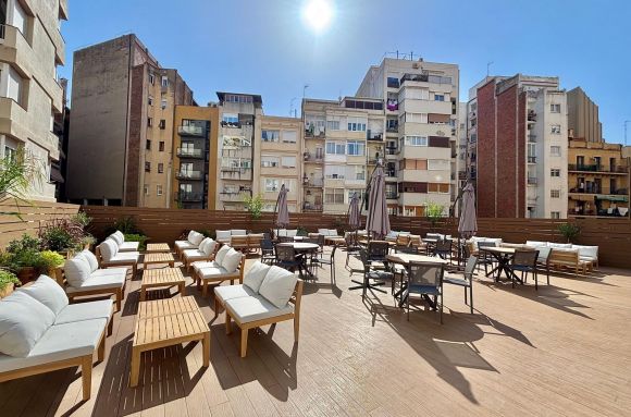 Centro de negocios con coworking Barcelona Cenema BC Sagrada Familia
