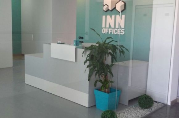 Centro de negocios con coworking Dos Hermanas Inn Offices Metroquinto