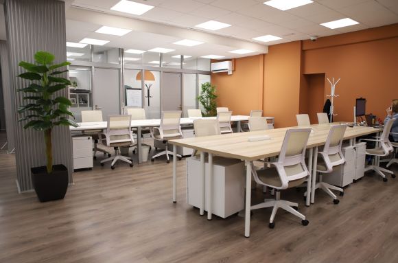 Oficina compartida Barcelona CREC Coworking Urgell -Paris