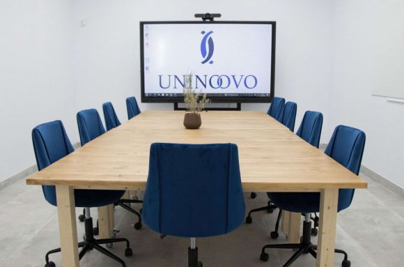 Centro de negocios con coworking Calahonda Uninoovo Cowork