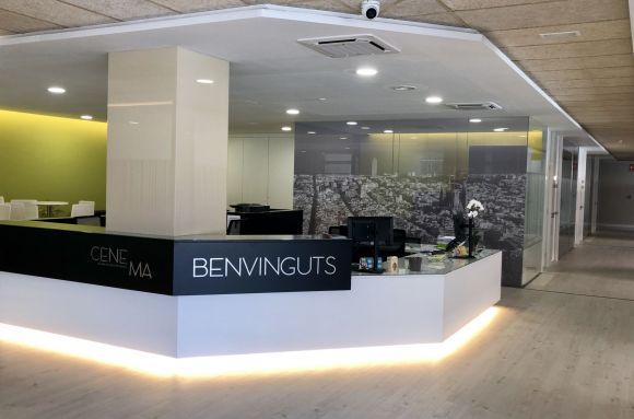 Centro de negocios con coworking Mataró Cenema Centre de Negocis Mataro