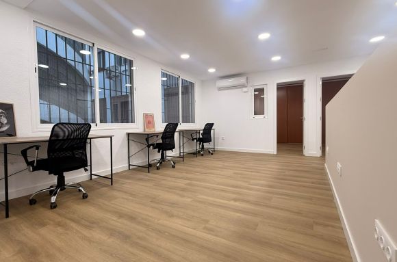 Centro de negocios con coworking Córdoba Oficinas y Coworking Cruz Conde