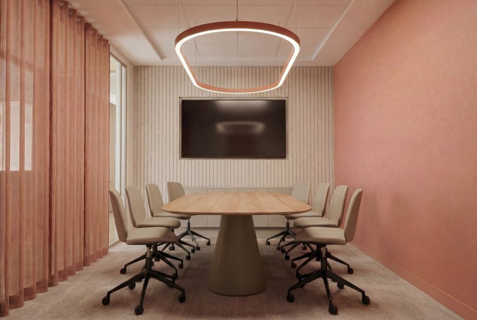 Meeting room for 8 people