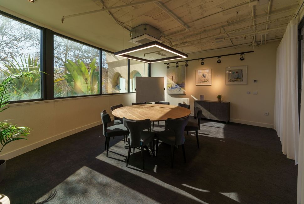 Meeting Room - Oasis