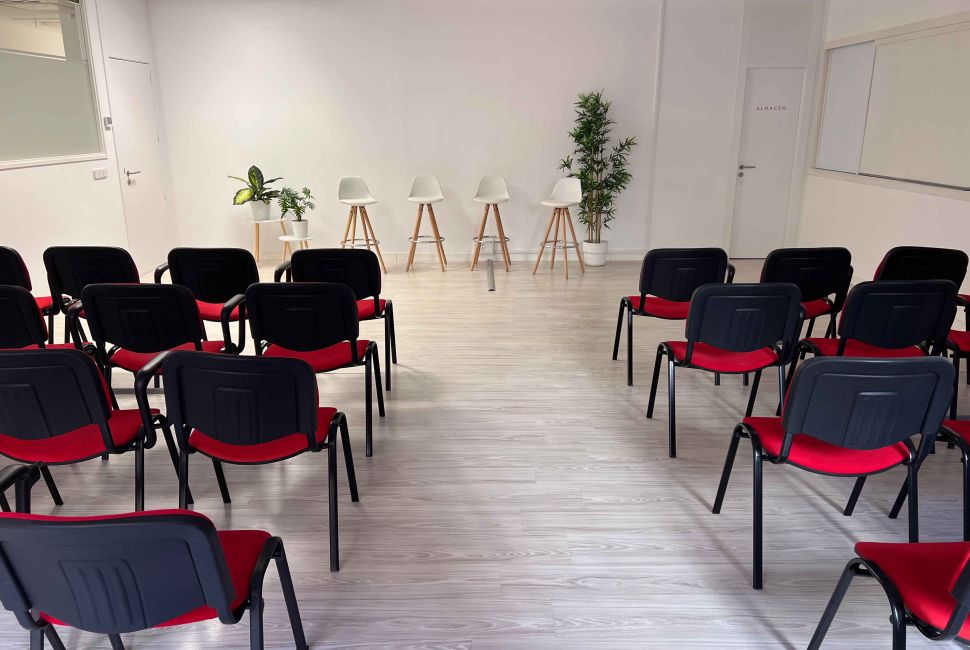 1 HOUR AFTERNOON (DIVIDED PERIDIS ROOM)