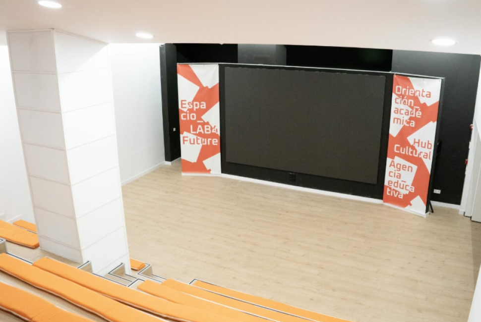 Sala Angular (Ágora multifuncional)