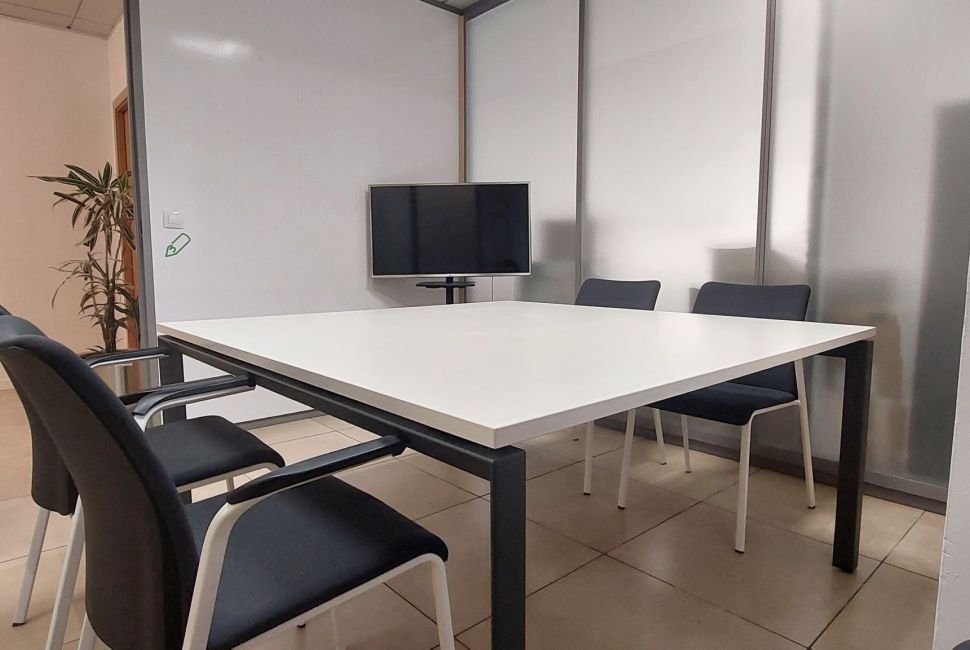 SALA DE REUNION SÁBADOS